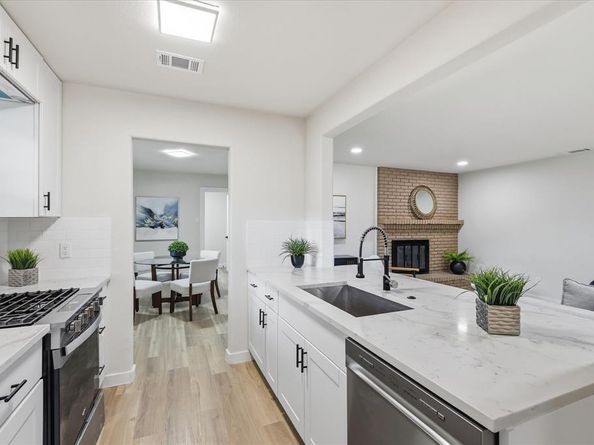 419  Summit Drive , Richardson Texas 75081