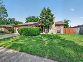 2705  Treeview Drive , Arlington Texas 76016