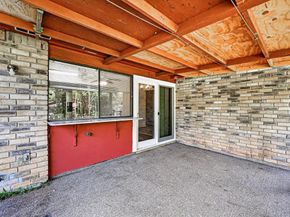 2705  Treeview Drive , Arlington Texas 76016