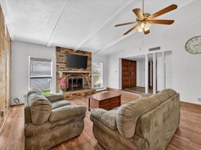 2705  Treeview Drive , Arlington Texas 76016