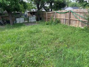 1033  Rockledge Drive , Garland Texas 75043