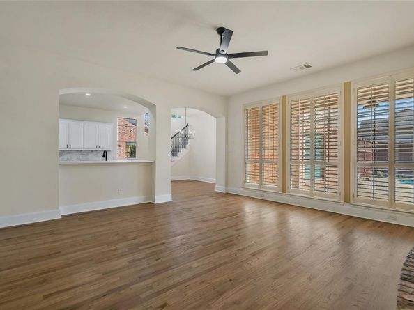 2246  Magic Mantle Drive , Lewisville Texas 75056