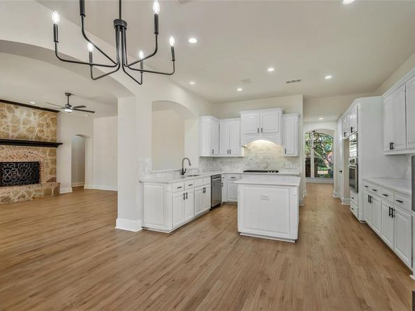 2246  Magic Mantle Drive , Lewisville Texas 75056