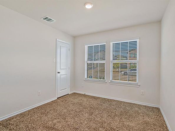 4000  Huntington Drive , Denton Texas 76209