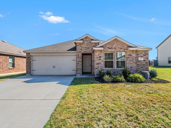 4000  Huntington Drive , Denton Texas 76209