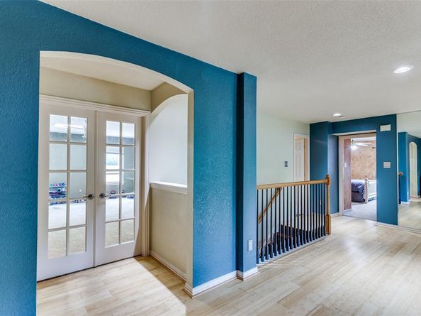 6707  Canyon Crest Drive , Fort Worth Texas 76132