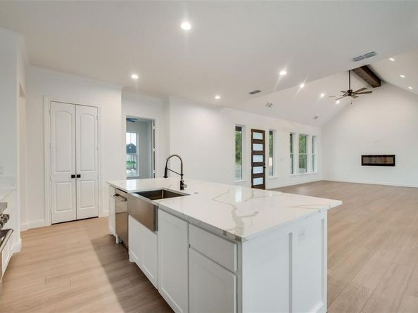 1203  Chapel Drive , Rockwall Texas 75032
