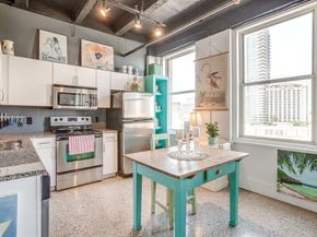 221 W Lancaster Avenue  7008, Fort Worth Texas 76102