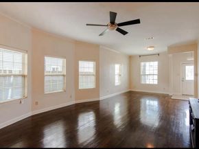 825 W 12th Street , Dallas Texas 75208