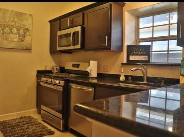 825 W 12th Street , Dallas Texas 75208
