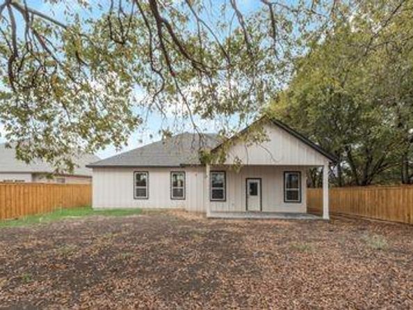 2729  Pike Drive , Lancaster Texas 75134