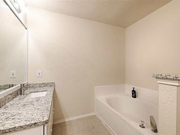 9053  Blue Ridge Trail , Fort Worth Texas 76118