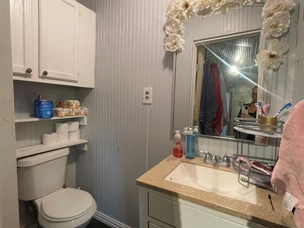 110 N Marlborough Avenue , Dallas Texas 75208