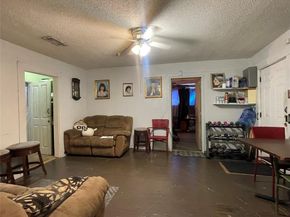 110 N Marlborough Avenue , Dallas Texas 75208