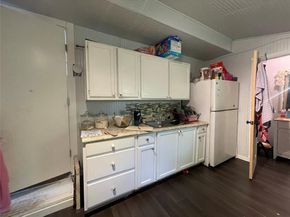 110 N Marlborough Avenue , Dallas Texas 75208