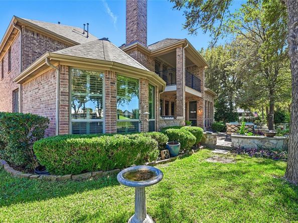 8930  Crockett Drive , Lantana Texas 76226