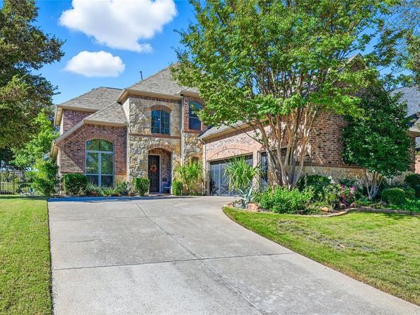 8930  Crockett Drive , Lantana Texas 76226