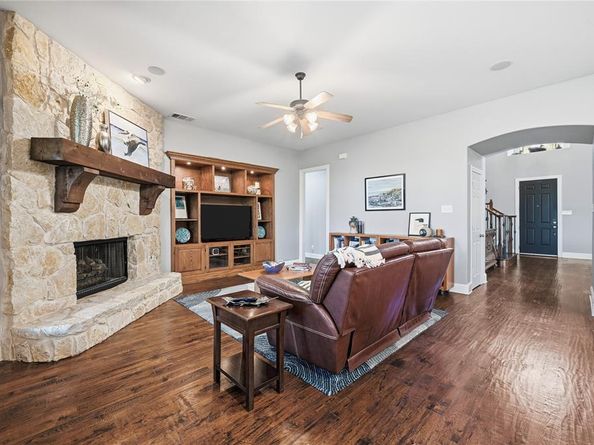 8930  Crockett Drive , Lantana Texas 76226