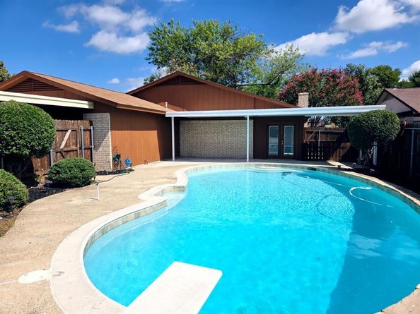553  Doral Place , Garland Texas 75043