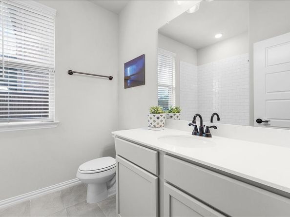 10607  Smoky Oak Trail , Argyle Texas 76226