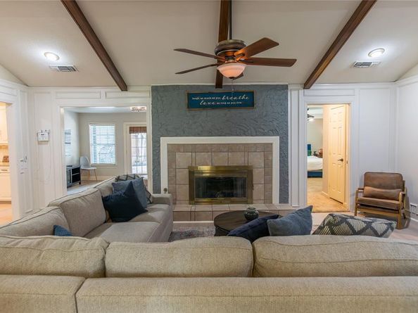 2725  Regal Road , Plano Texas 75075