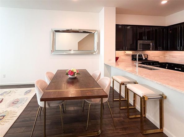 4121  Mckinney   30, Dallas Texas 75204