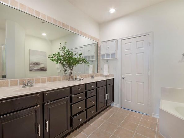 4121  Mckinney   30, Dallas Texas 75204