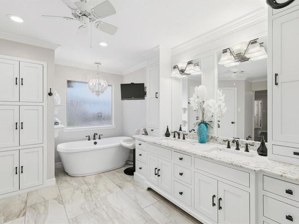 2208  Southern Court , Carrollton Texas 75006