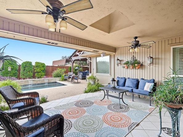 2208  Southern Court , Carrollton Texas 75006
