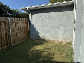 306  Ivy Way , Garland Texas 75043
