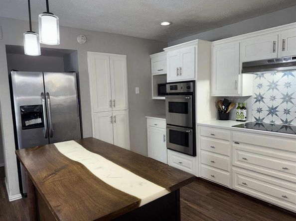 306  Ivy Way , Garland Texas 75043