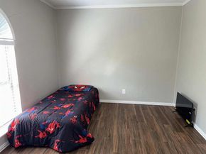 306  Ivy Way , Garland Texas 75043