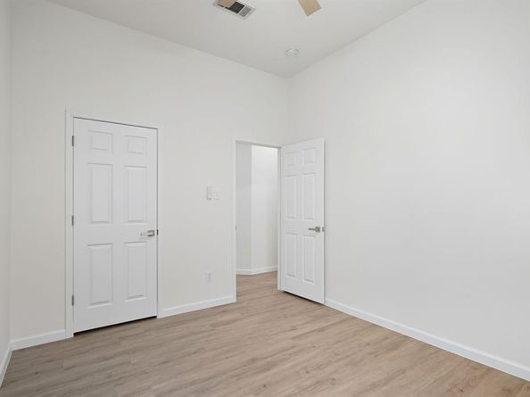 6403  St Alban Court , Arlington Texas 76001