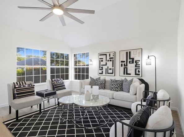 6403  St Alban Court , Arlington Texas 76001