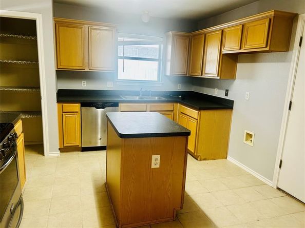 1506  Pintail Court , DeSoto Texas 75115