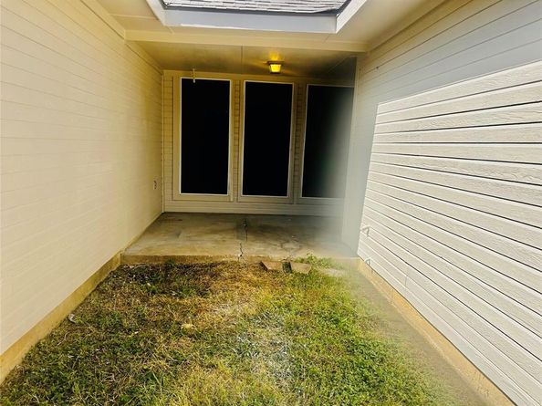 1506  Pintail Court , DeSoto Texas 75115