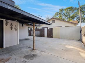 3000  Burchill Road S, Fort Worth Texas 76105