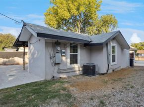 3000  Burchill Road S, Fort Worth Texas 76105