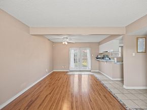 1019  Pleasant Valley Lane , Arlington Texas 76015