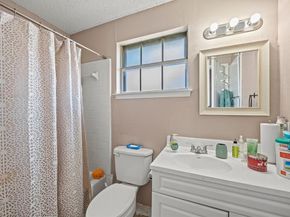 1019  Pleasant Valley Lane , Arlington Texas 76015