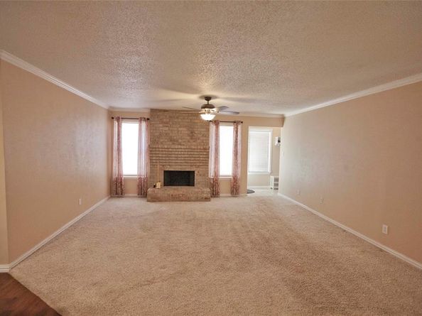 808  Arrow Wood Street , Benbrook Texas 76126