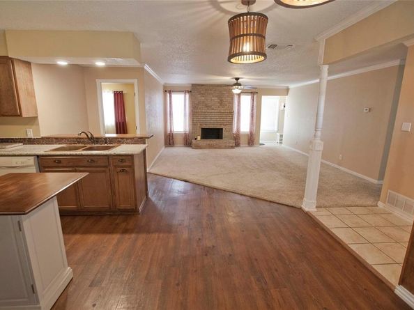 808  Arrow Wood Street , Benbrook Texas 76126