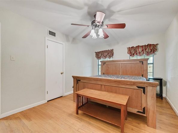 1720  Inwood Boulevard , Garland Texas 75042