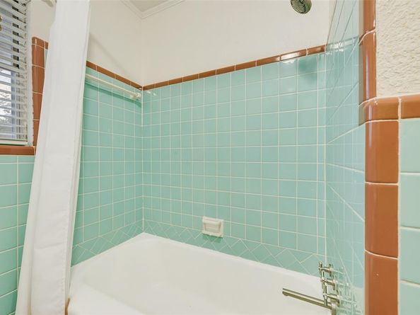 1720  Inwood Boulevard , Garland Texas 75042