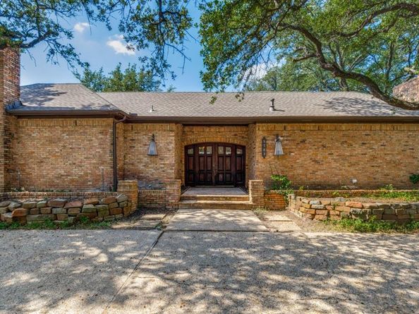 5703  Club Oaks Drive , Dallas Texas 75248