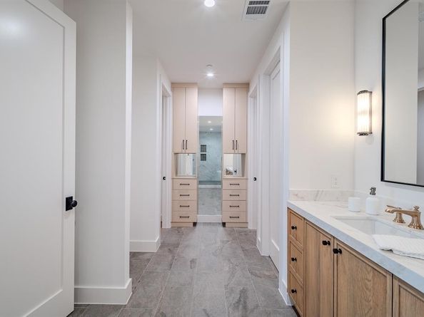 4128  University Boulevard  5, University Park Texas 75205