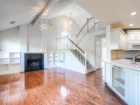 5806  Beacon Drive , Rowlett Texas 75089