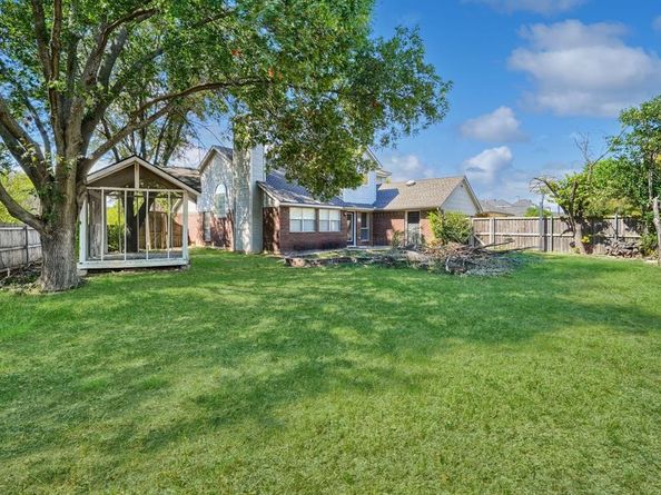 5806  Beacon Drive , Rowlett Texas 75089