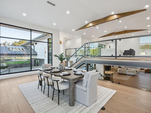 2401  Mesa Drive , Richardson Texas 75080