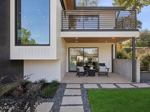 2401  Mesa Drive , Richardson Texas 75080